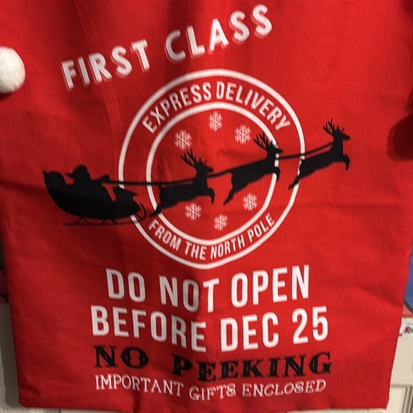 Santa’s Magic Bag 🎅🏻 - Picture 2 of 3